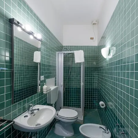 Symphony Apartment *